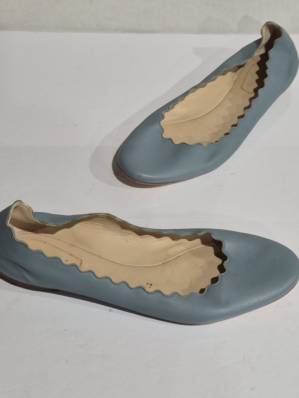 ChloΓ© Scalloped Edge Ballet Flats in Light Blue Size 40 1/2